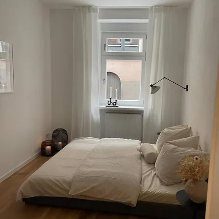 Stilvolle Mosel-ferienwohnung - Alte Apotheke In - Bis 5 Personen - 2 Schlafzimmer - Grosses Badezimmer Uerzig