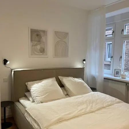 Stilvolle Mosel-ferienwohnung - Alte Apotheke In - Bis 5 Personen - 2 Schlafzimmer - Grosses Badezimmer Appartement Ürzig